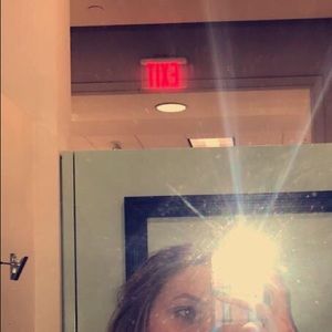 Meet your Posher, Kayla